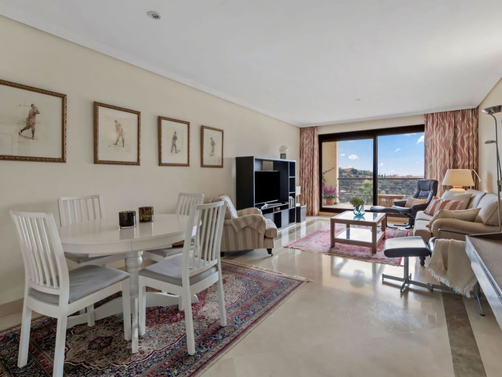 3 slaapkamer Appartement te koop in Los Arqueros met zwembad - € 520.000 (Ref: 9382292)