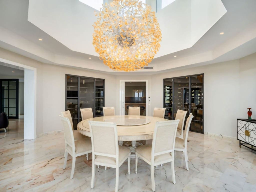 6 soverom Villa til salgs i Marbella med svømmebasseng garasje - € 10 500 000 (Ref: 9382293)