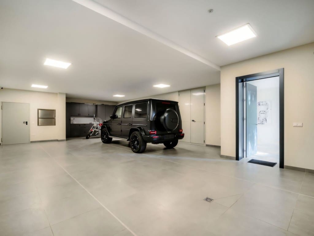 6 soverom Villa til salgs i Marbella med svømmebasseng garasje - € 10 500 000 (Ref: 9382293)