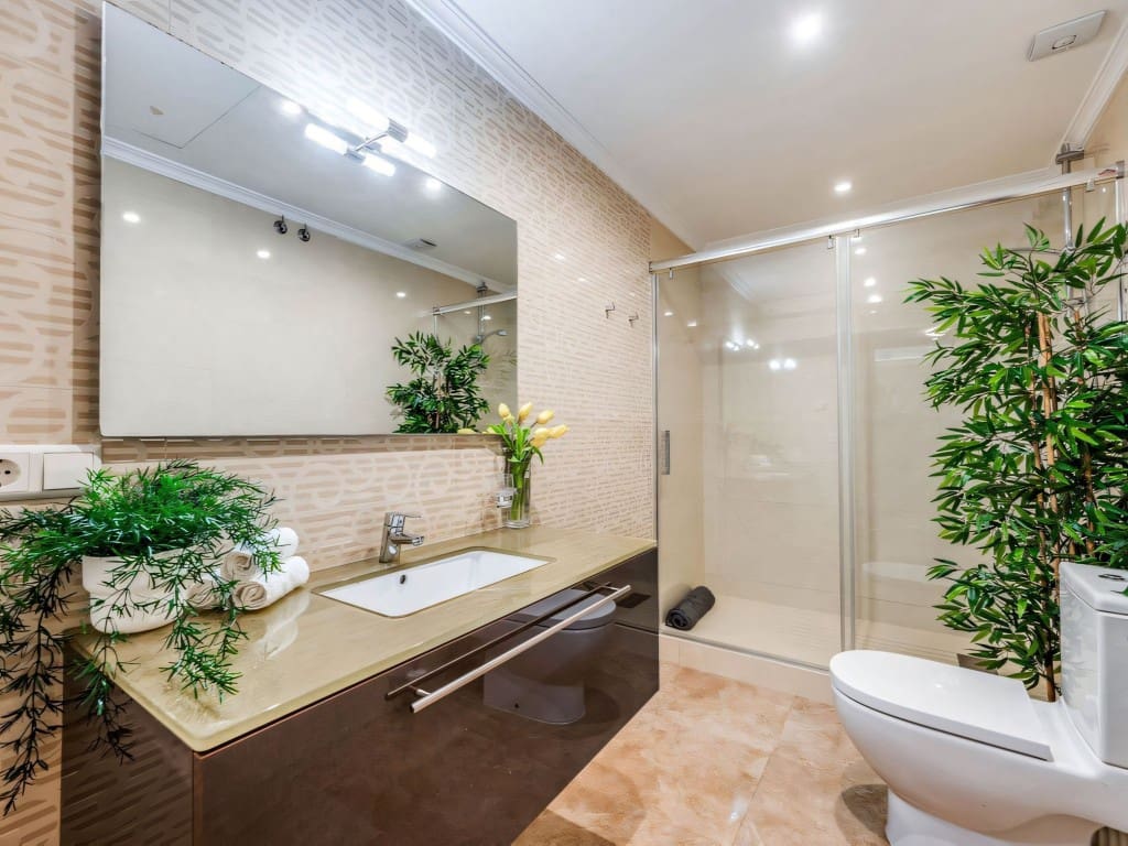 6 slaapkamer Villa te koop in Marbesa met zwembad - € 2.400.000 (Ref: 9382294)