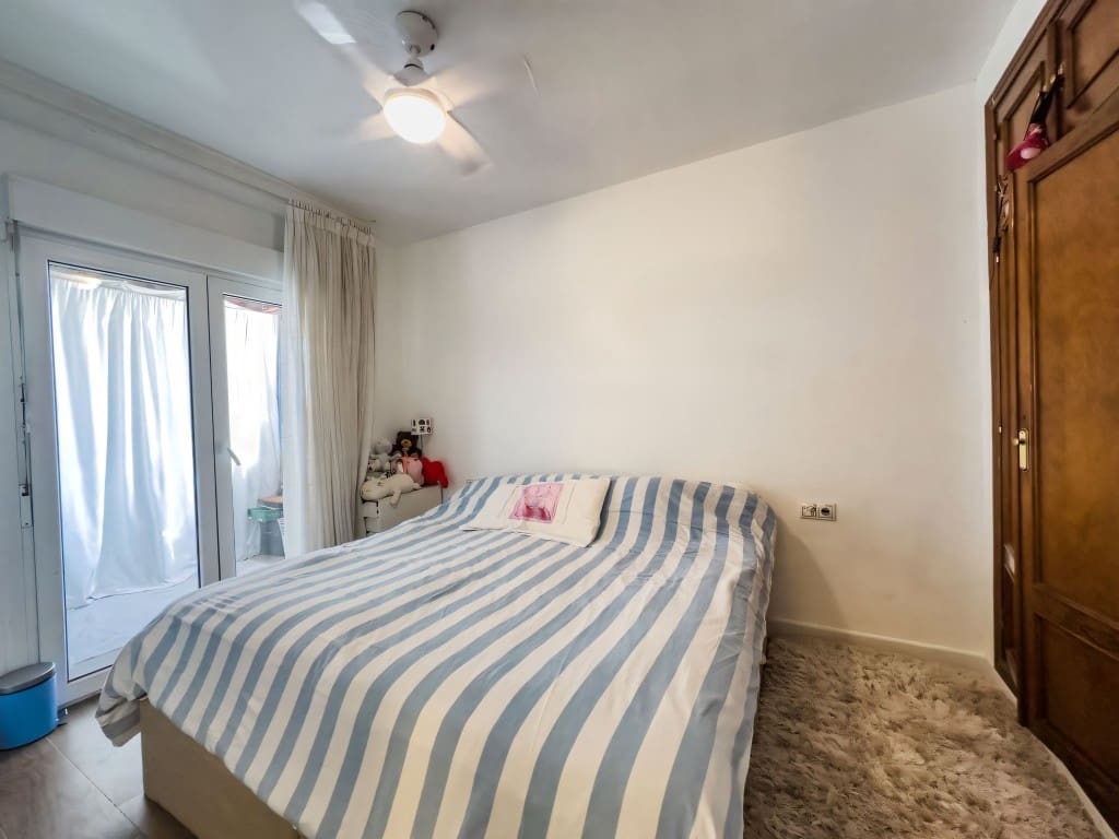 3 soverom Hus til salgs i New Golden Mile med svømmebasseng garasje - € 430 000 (Ref: 9382295)