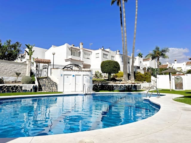 3 soverom Hus til salgs i New Golden Mile, Estepona med svømmebasseng garasje - € 430 000 (Ref: 9382295)