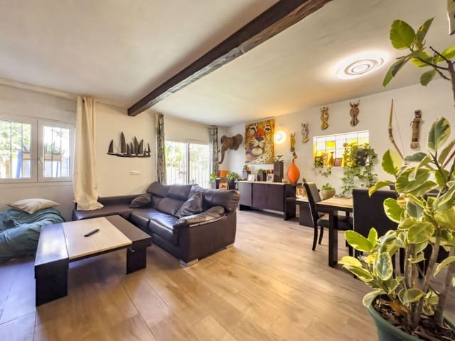 3 soverom Hus til salgs i New Golden Mile, Estepona med svømmebasseng garasje - € 430 000 (Ref: 9382295)