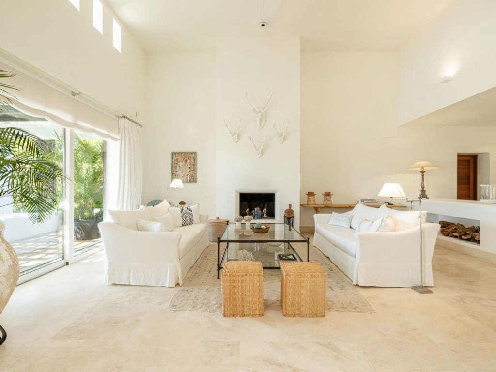 4 makuuhuone Huvila myytävänä paikassa Casares mukana uima-altaan 
autotalli - 4 550 000 € (Ref: 9385078)