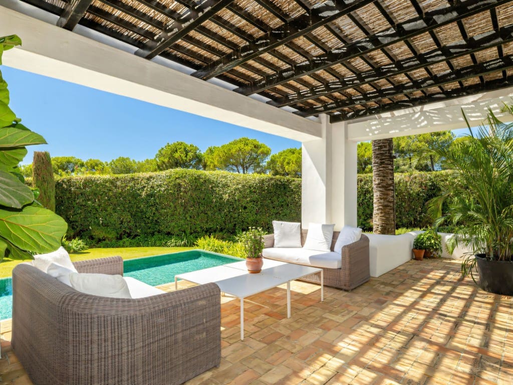 4 makuuhuone Huvila myytävänä paikassa Casares mukana uima-altaan 
autotalli - 4 550 000 € (Ref: 9385078)