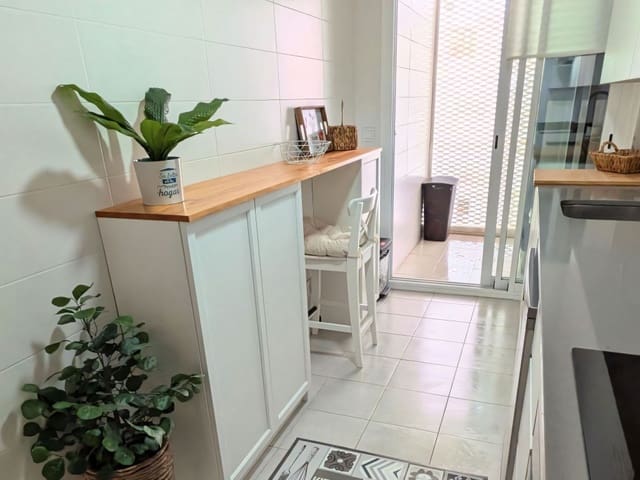 3 chambre Penthouse à vendre à Centro, Estepona avec piscine - 795 000 € (Ref: 9387109)