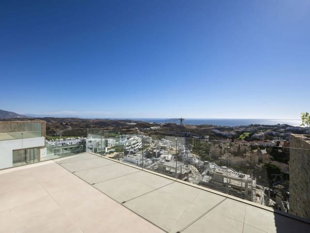 2 chambre Penthouse à vendre à Mijas Costa, Mijas avec piscine - 915 000 € (Ref: 9387110)