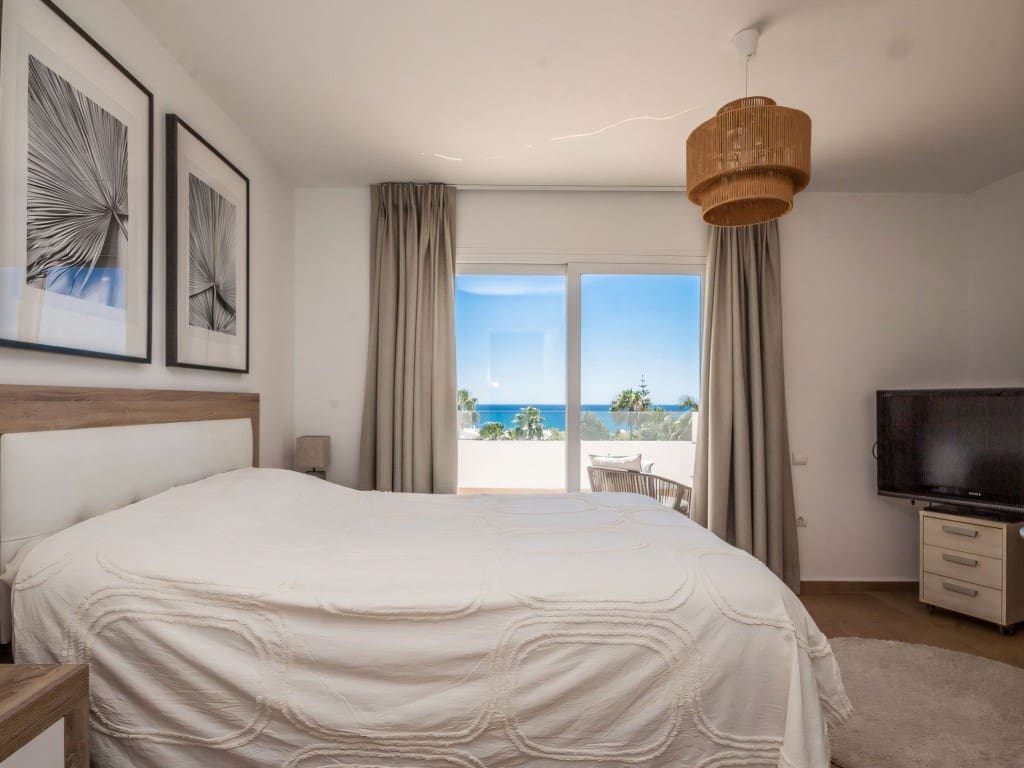 6 chambre Villa/Maison à vendre à Estepona avec piscine garage - 1 995 000 € (Ref: 9392127)