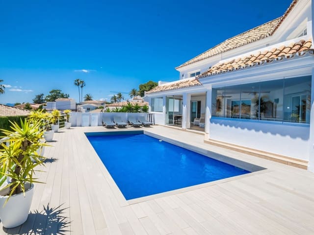 6 chambre Villa/Maison à vendre à Estepona avec piscine garage - 1 995 000 € (Ref: 9392127)