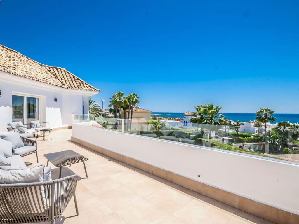 6 chambre Villa/Maison à vendre à Estepona avec piscine garage - 1 995 000 € (Ref: 9392127)