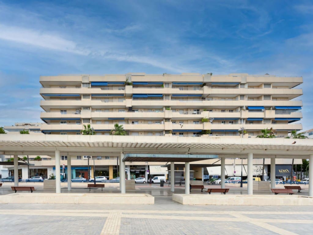 2 chambre Appartement à vendre à Puerto Banus avec piscine - 599 900 € (Ref: 9395684)