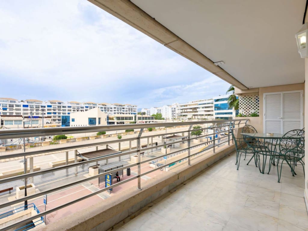 2 chambre Appartement à vendre à Puerto Banus avec piscine - 599 900 € (Ref: 9395684)