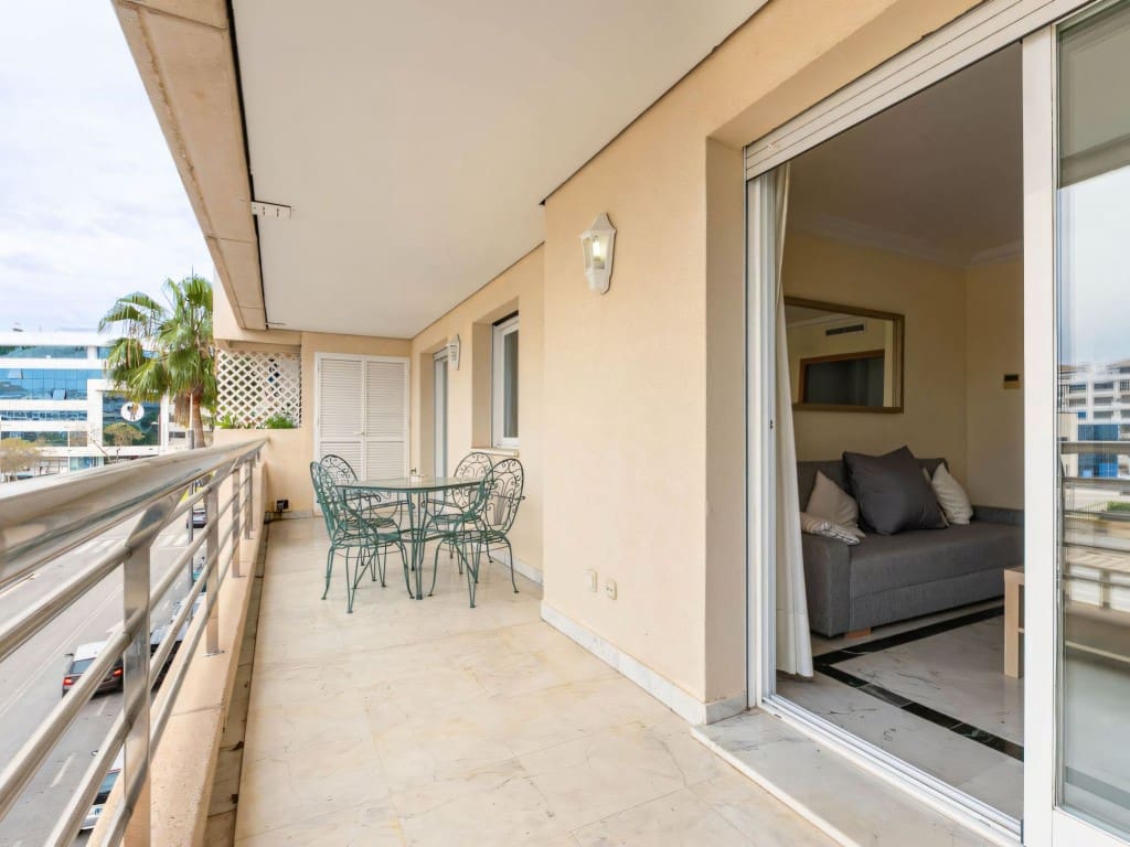 2 chambre Appartement à vendre à Puerto Banus avec piscine - 599 900 € (Ref: 9395684)