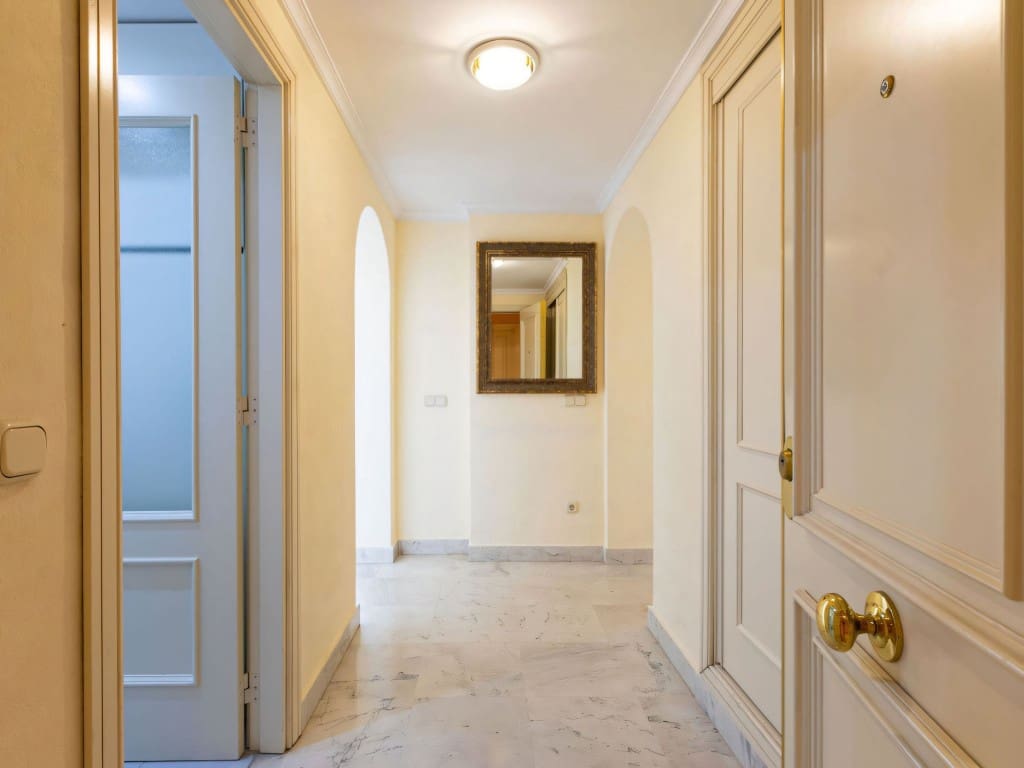 2 chambre Appartement à vendre à Puerto Banus avec piscine - 599 900 € (Ref: 9395684)