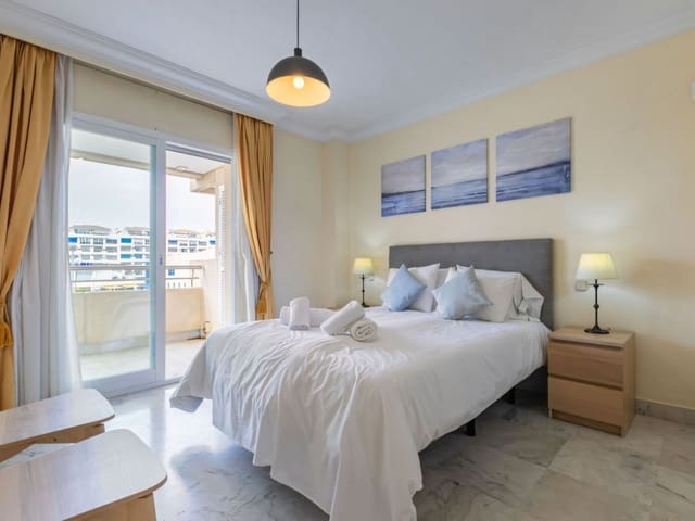 2 chambre Appartement à vendre à Puerto Banus, Marbella avec piscine - 599 900 € (Ref: 9395684)