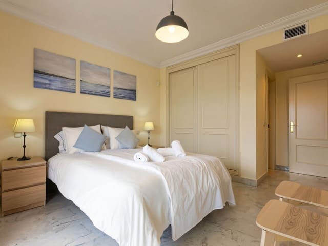 2 chambre Appartement à vendre à Puerto Banus, Marbella avec piscine - 599 900 € (Ref: 9395684)