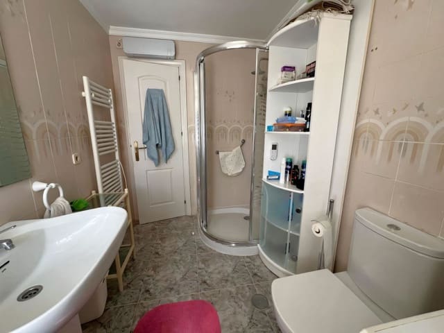 2 bedroom Apartment for sale in El Paraiso, Estepona with pool - € 299,950 (Ref: 9395685)