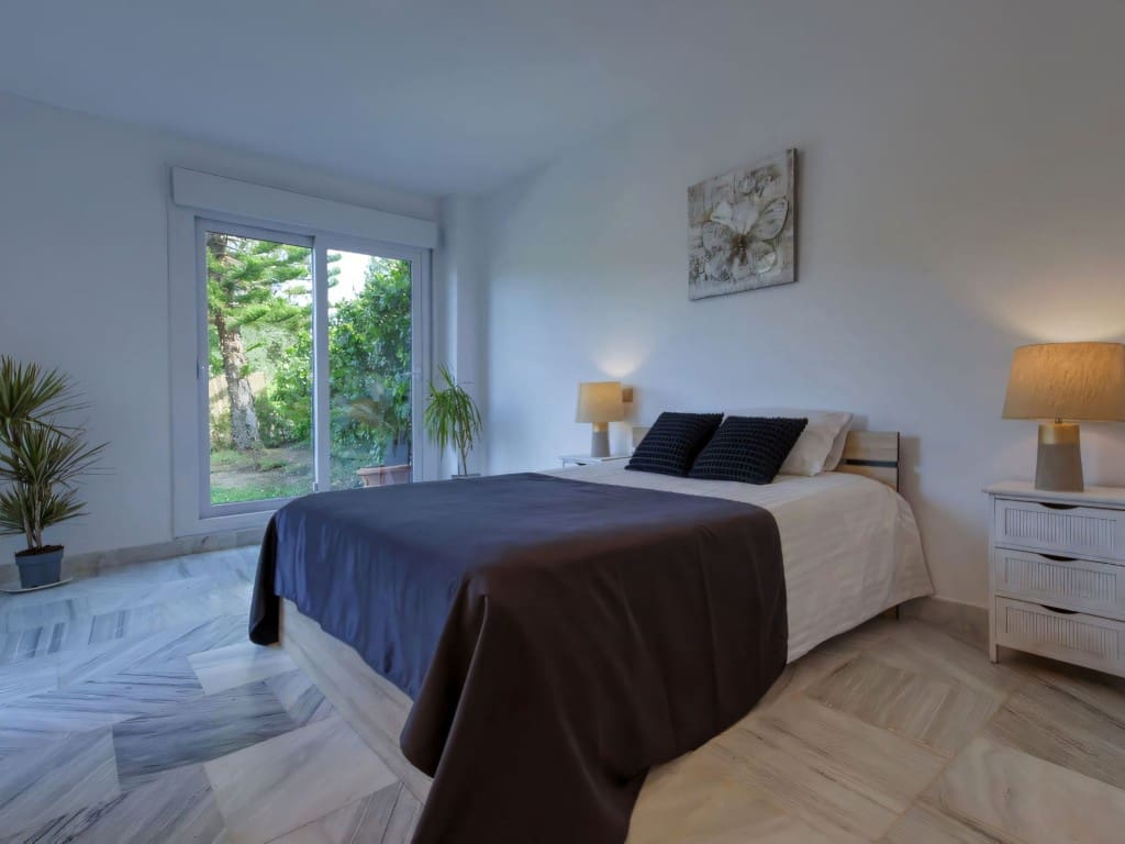 4 slaapkamer Villa te koop in Benahavis met zwembad garage - € 679.000 (Ref: 9395687)