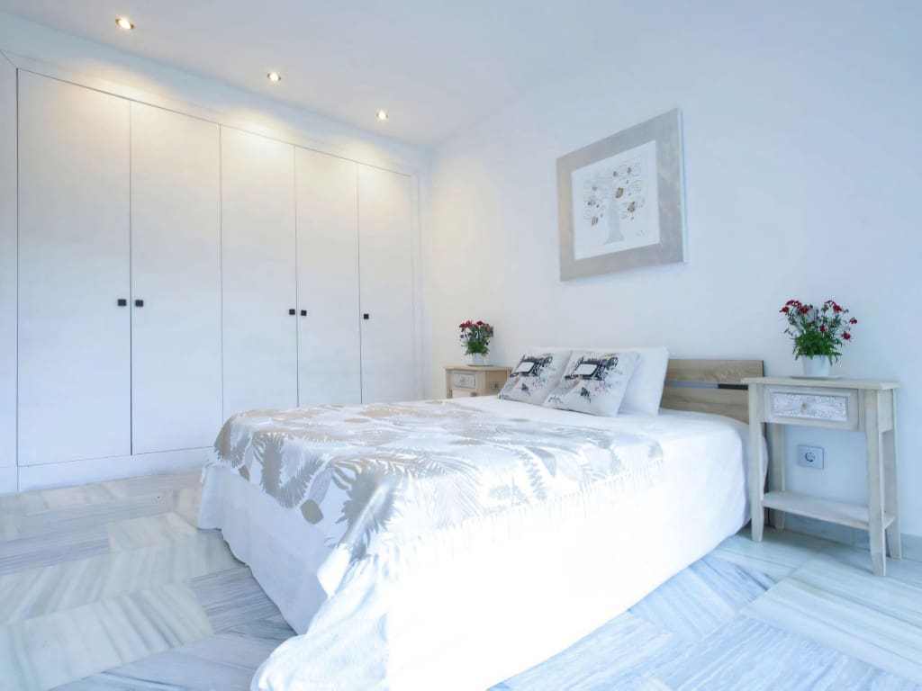 4 slaapkamer Villa te koop in Benahavis met zwembad garage - € 679.000 (Ref: 9395687)