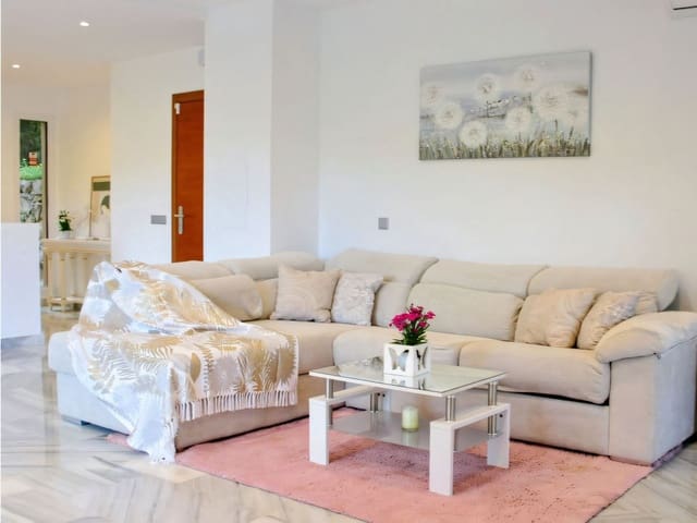 4 slaapkamer Villa te koop in Benahavís met zwembad garage - € 679.000 (Ref: 9395687)