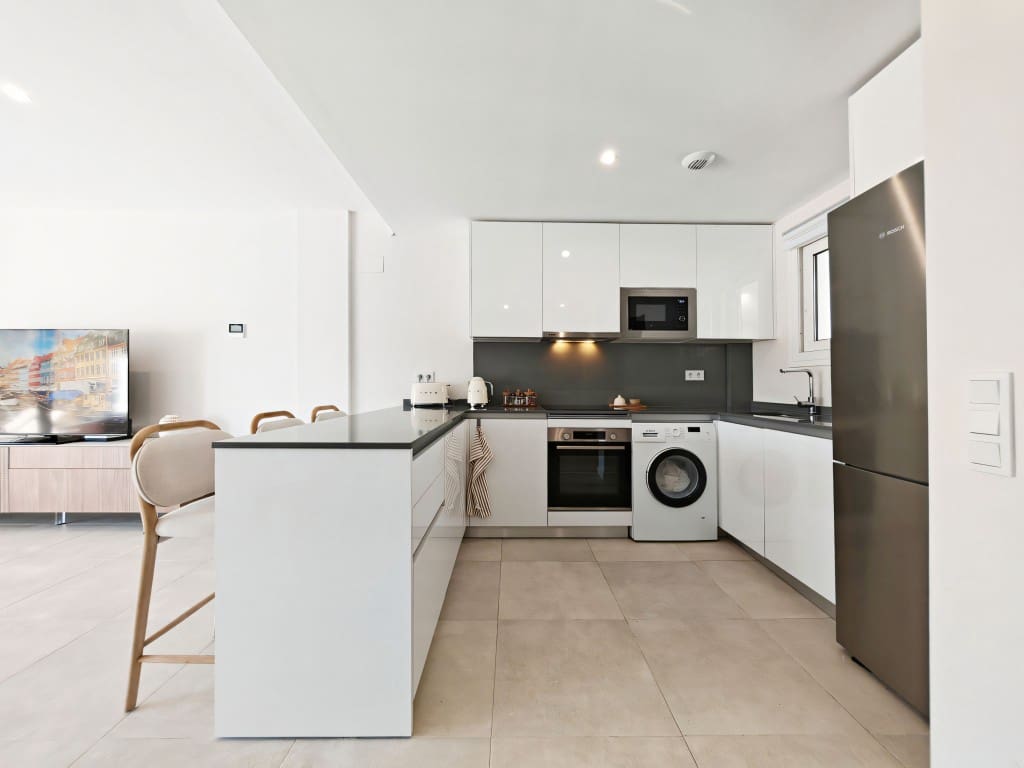 4 chambre Maison de Ville à vendre à La Cala de Mijas avec piscine garage - 845 000 € (Ref: 9398147)