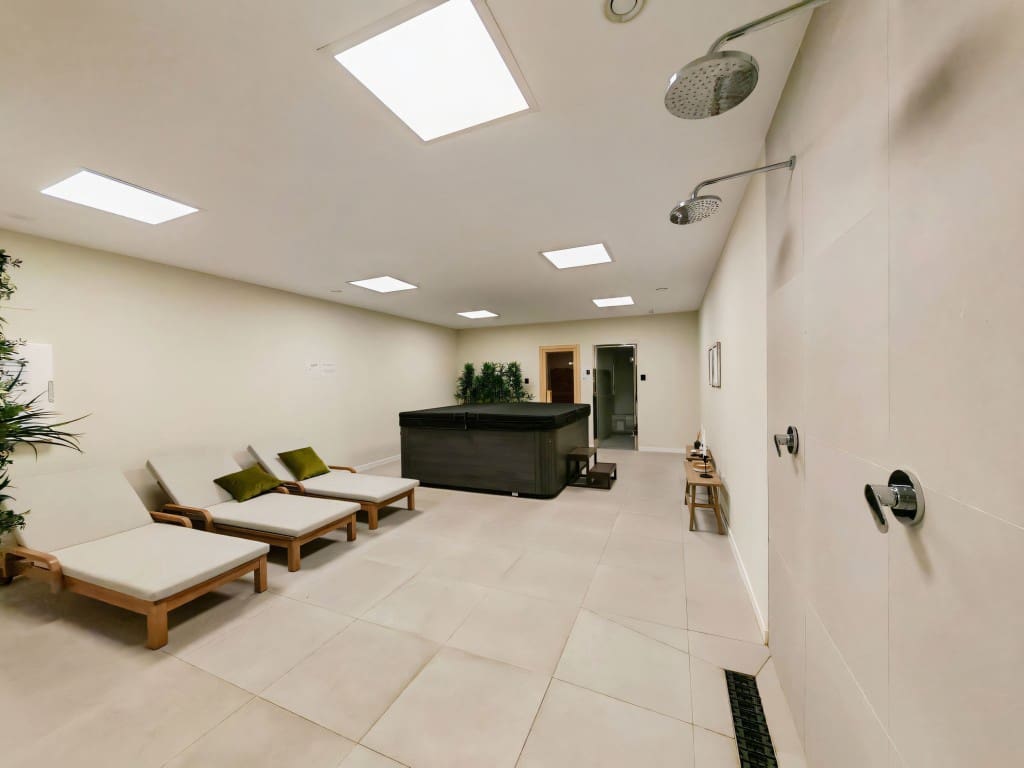 4 chambre Maison de Ville à vendre à La Cala de Mijas avec piscine garage - 845 000 € (Ref: 9398147)