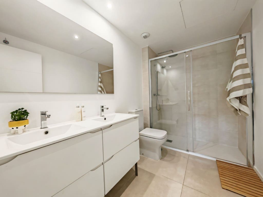 4 chambre Maison de Ville à vendre à La Cala de Mijas avec piscine garage - 845 000 € (Ref: 9398147)