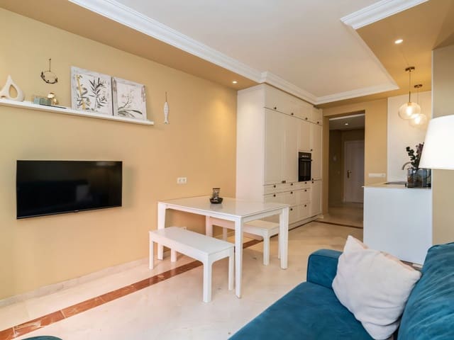 3 bedroom Apartment for sale in Elviria, Marbella with pool - € 475,000 (Ref: 9400337)