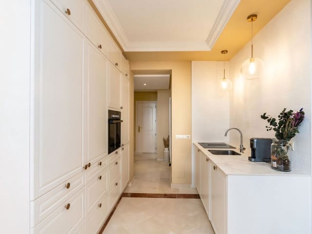 3 bedroom Apartment for sale in Elviria, Marbella with pool - € 475,000 (Ref: 9400337)