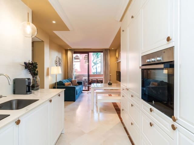 3 bedroom Apartment for sale in Elviria, Marbella with pool - € 475,000 (Ref: 9400337)