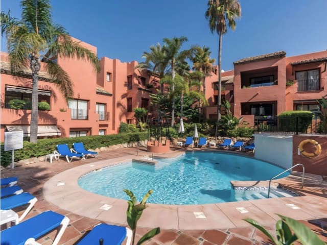 3 bedroom Apartment for sale in Elviria, Marbella with pool - € 475,000 (Ref: 9400337)