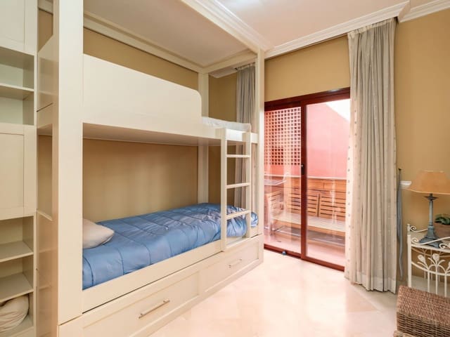 3 bedroom Apartment for sale in Elviria, Marbella with pool - € 475,000 (Ref: 9400337)