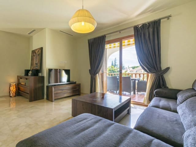 2 slaapkamer Appartement te koop in Nueva Andalucia, Marbella met zwembad garage - € 397.000 (Ref: 9400338)