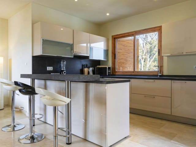 2 slaapkamer Appartement te koop in Nueva Andalucia, Marbella met zwembad garage - € 397.000 (Ref: 9400338)