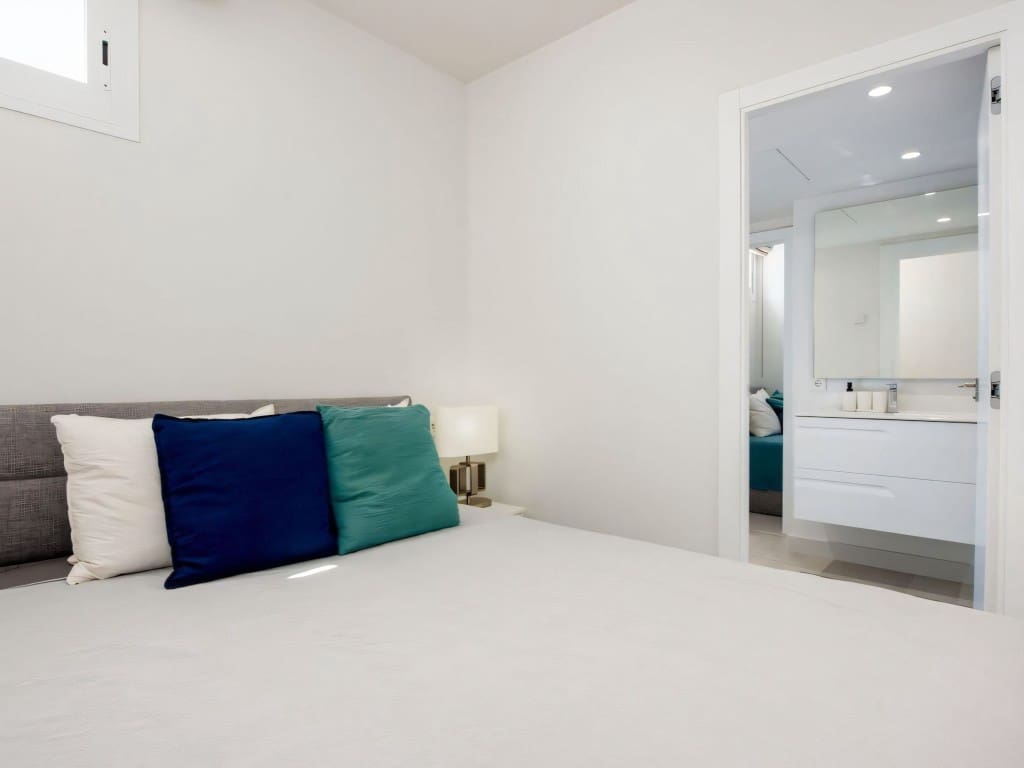 2 chambre Appartement à vendre à Puerto Banus - 850 000 € (Ref: 9400340)