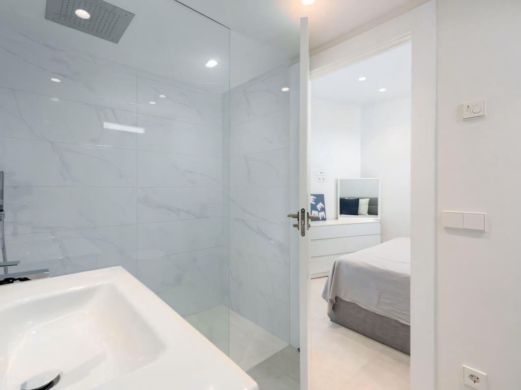 2 chambre Appartement à vendre à Puerto Banus - 850 000 € (Ref: 9400340)