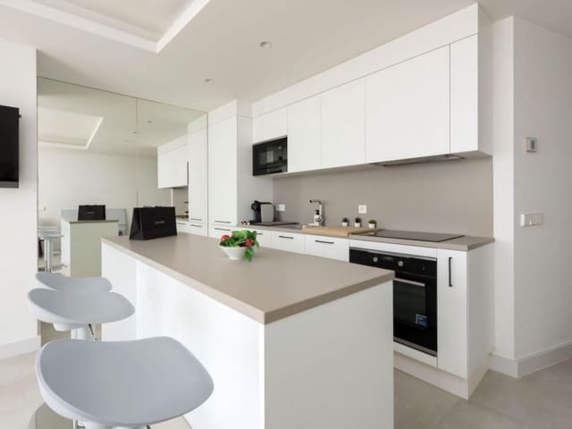 2 chambre Appartement à vendre à Puerto Banus, Marbella - 850 000 € (Ref: 9400340)