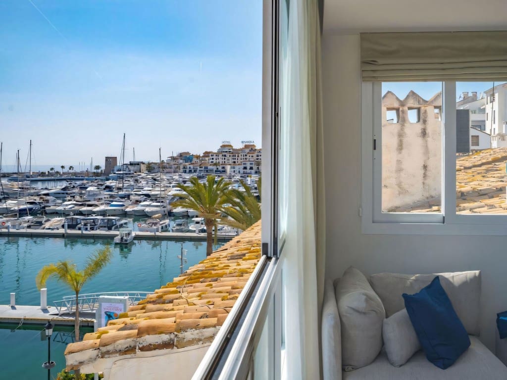 2 chambre Appartement à vendre à Puerto Banus - 850 000 € (Ref: 9400340)
