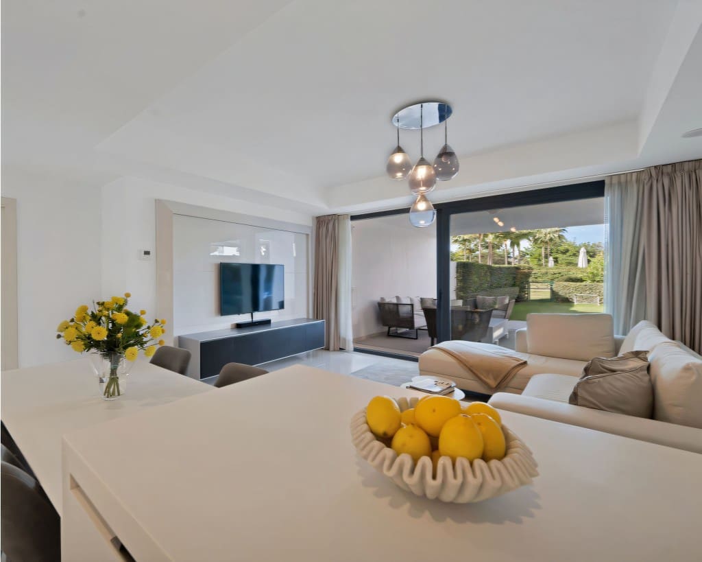 3 Zimmer Apartment zu verkaufen in New Golden Mile mit Pool - 895.000 € (Ref: 9402840)