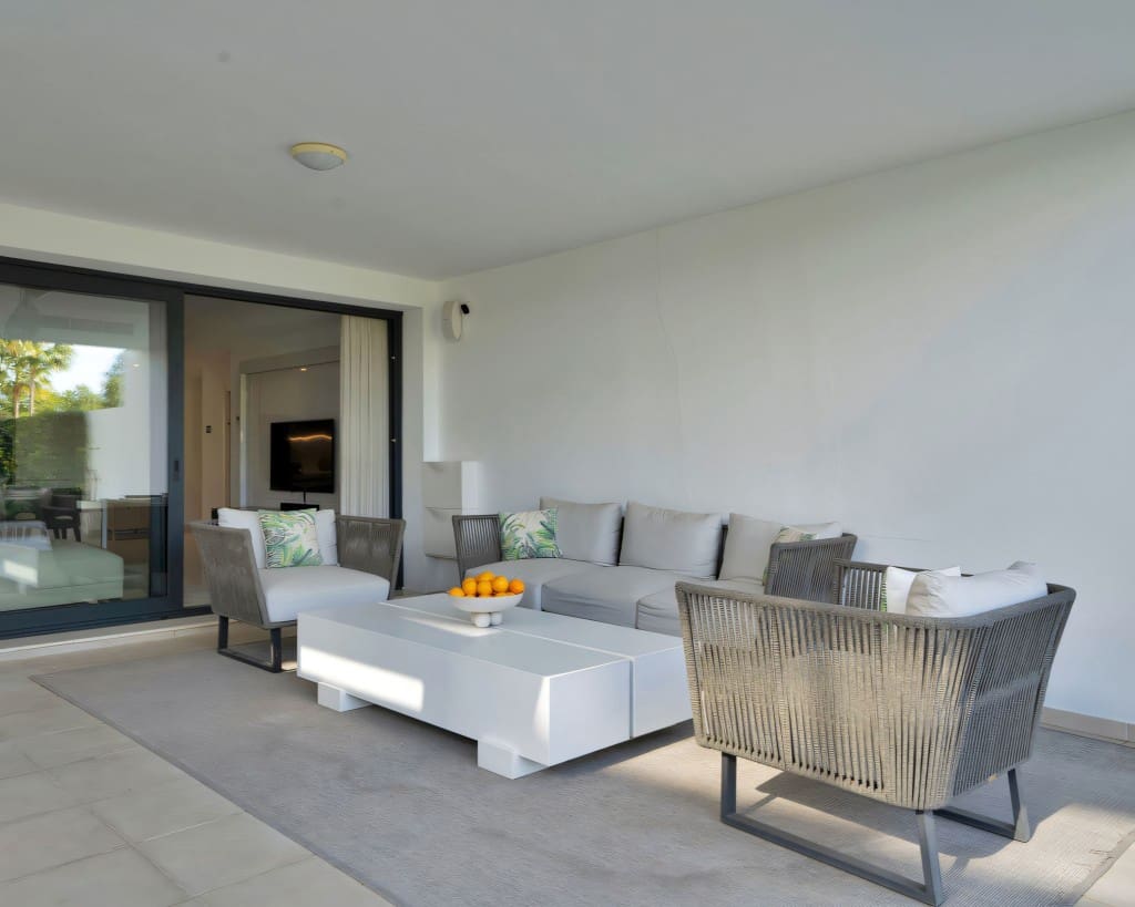 3 Zimmer Apartment zu verkaufen in New Golden Mile mit Pool - 895.000 € (Ref: 9402840)