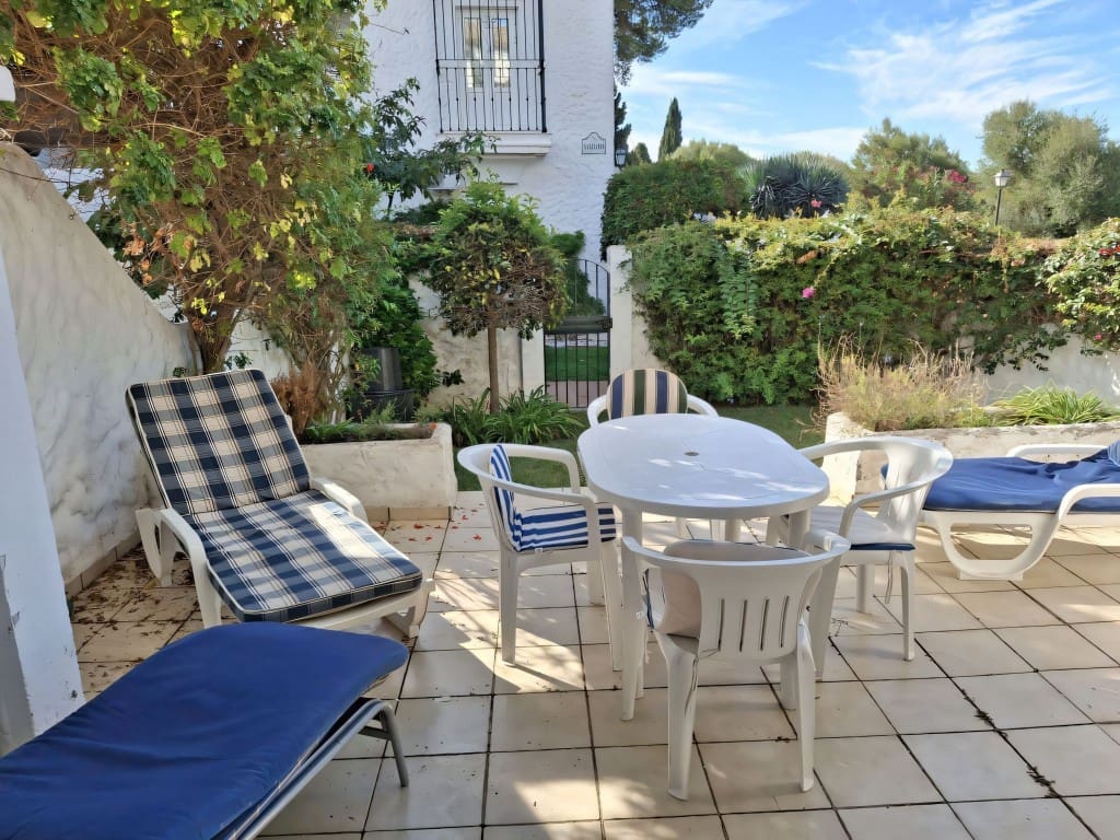 2 soverom Hus til salgs i El Paraiso med svømmebasseng - € 300 000 (Ref: 9406187)