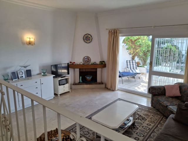 2 soverom Hus til salgs i El Paraiso, Estepona med svømmebasseng - € 300 000 (Ref: 9406187)