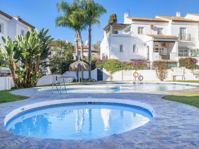 2 soverom Hus til salgs i El Paraiso, Estepona med svømmebasseng - € 300 000 (Ref: 9406187)