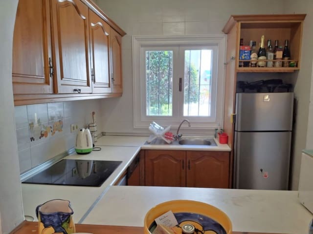 2 soverom Hus til salgs i El Paraiso, Estepona med svømmebasseng - € 300 000 (Ref: 9406187)