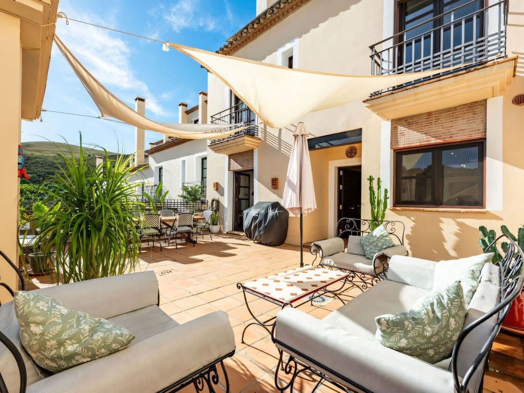 3 slaapkamer Huis te koop in Benahavis met zwembad garage - € 550.000 (Ref: 9406188)