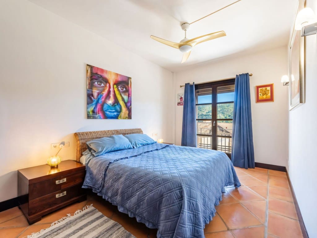 3 slaapkamer Huis te koop in Benahavis met zwembad garage - € 550.000 (Ref: 9406188)