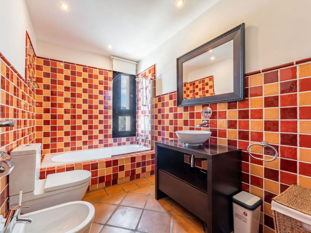 3 slaapkamer Huis te koop in Benahavis met zwembad garage - € 550.000 (Ref: 9406188)