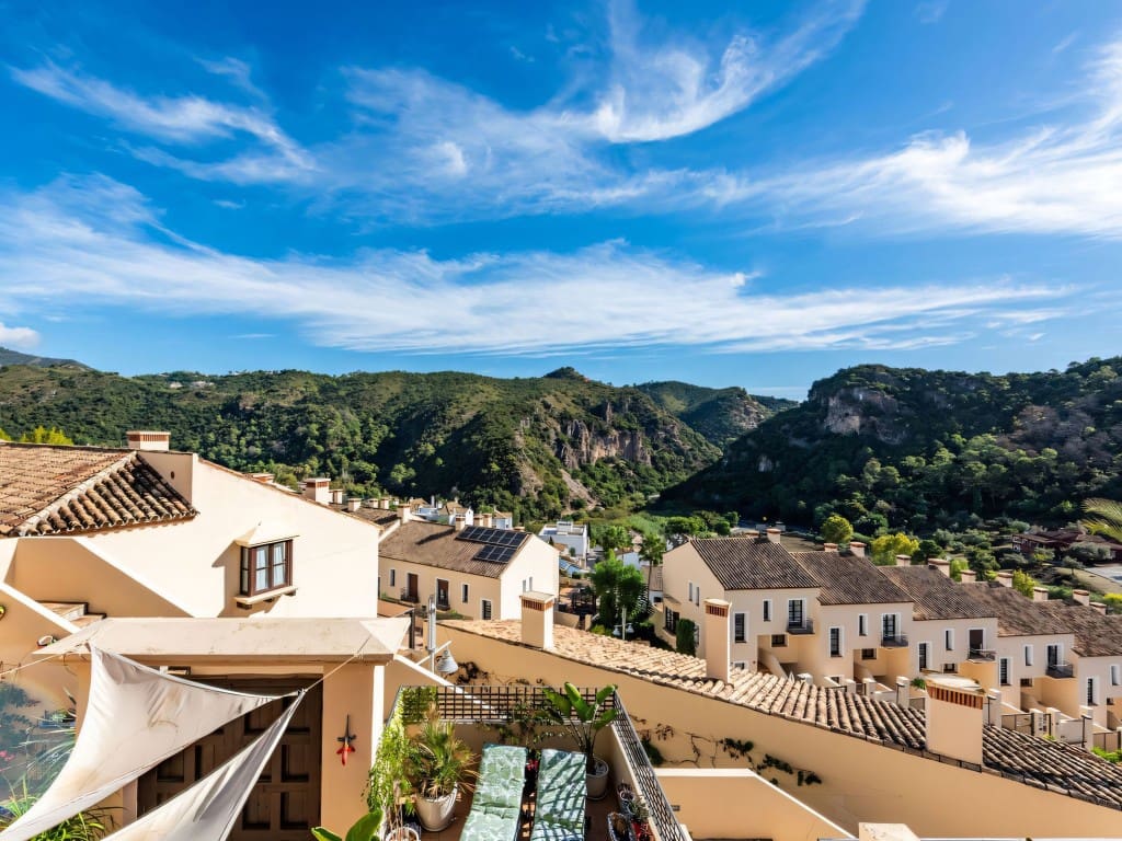 3 slaapkamer Huis te koop in Benahavis met zwembad garage - € 550.000 (Ref: 9406188)