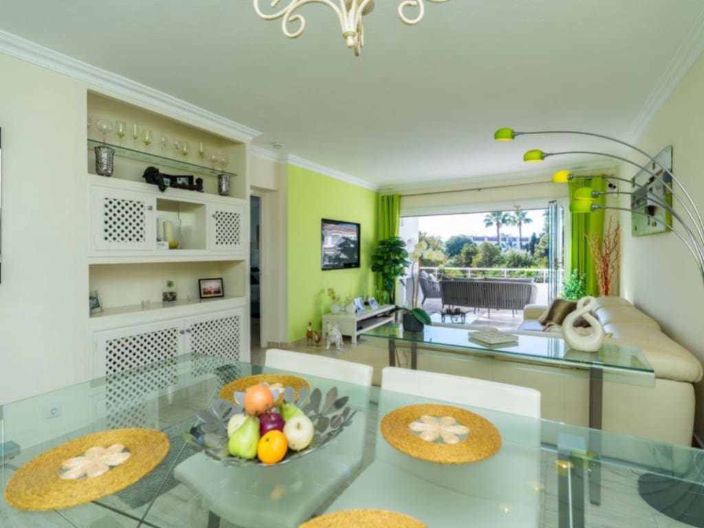 3 slaapkamer Penthouse te koop in El Paraiso met zwembad - € 345.000 (Ref: 9407901)