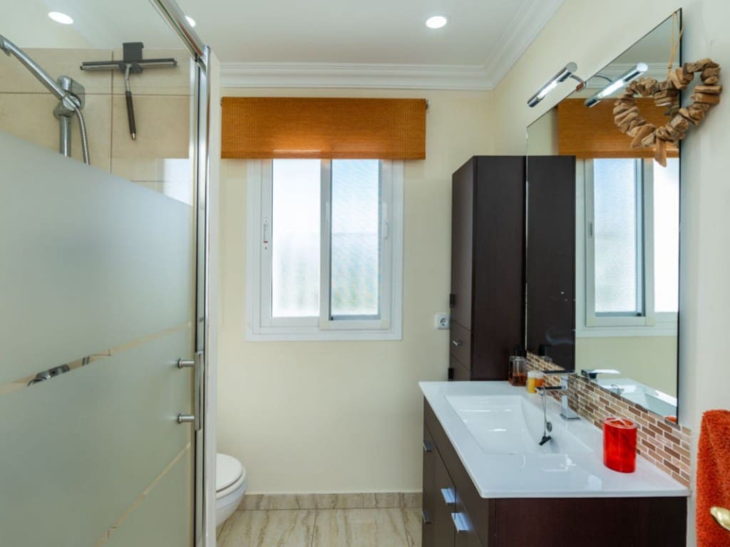 3 slaapkamer Penthouse te koop in El Paraiso met zwembad - € 345.000 (Ref: 9407901)